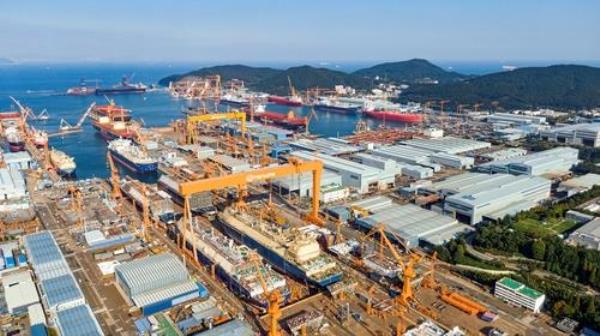 Hanwha Ocean Co.'s shipyard in Geoje on the south coast (Yonhap) 