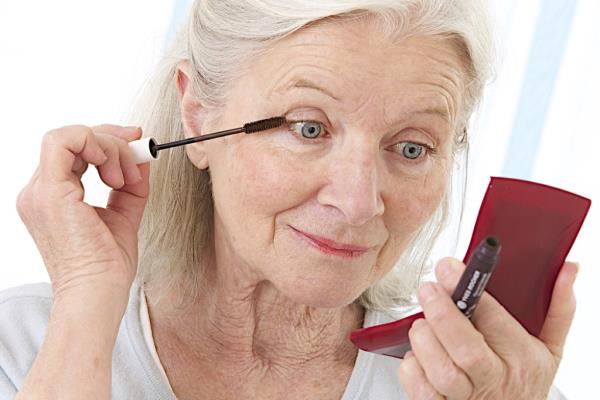 eye makeup tricks over 50, makeup for older women