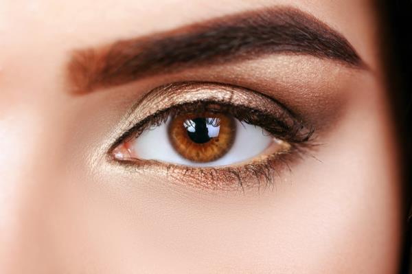 eyeliner makeup woman, makeup for older women